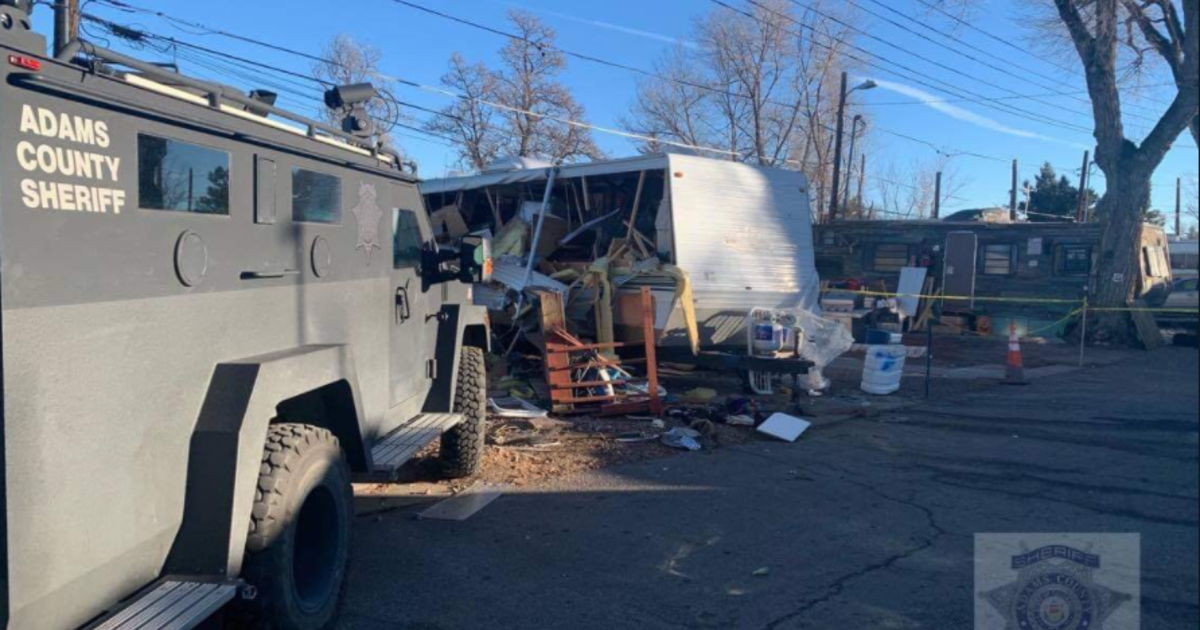 Trailer Home Destroyed As SWAT Team Arrests Barricaded Suspect CBS