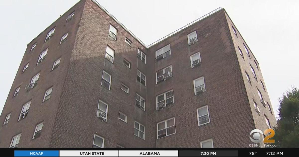 Arsenic Found In Water At Nycha S Jacob Riis Houses Cbs New York