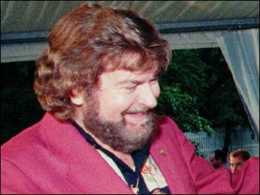 Music Legend Sam Phillips Dead - CBS News
