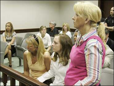 Jessie's Mom Looks Suspect In The Eye - CBS News