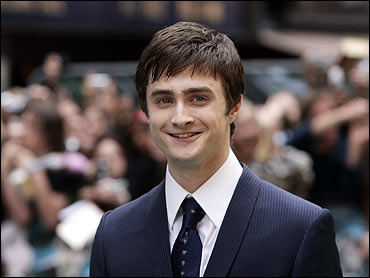 Daniel Radcliffe Is Growing Up - CBS News