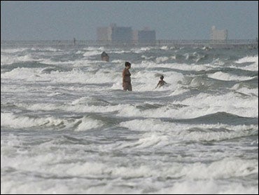 Tropical Storm Erin Heads For Texas - CBS News
