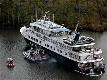 cruise ship stranded off sa