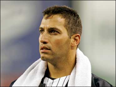 Pettitte's Wife used HGH to “Strengthen chin and fashion sense