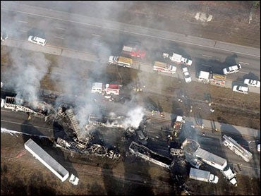 Deadly 70-Car Pileup On Smoky Fla. Highway - CBS News