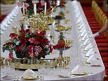 royal banquet table setting