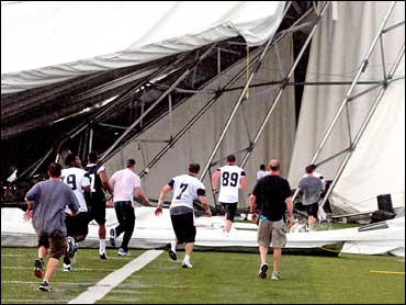 Canopy collapse hurts Dallas coach