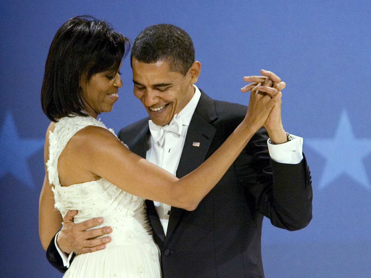 Michelle Obama: Laugh With Your Valentine - CBS News