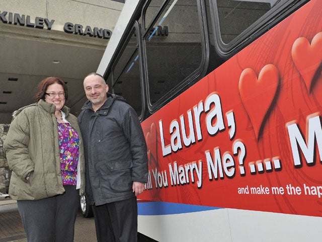 Bus Ad Marriage Proposal: She Said Yes - CBS News
