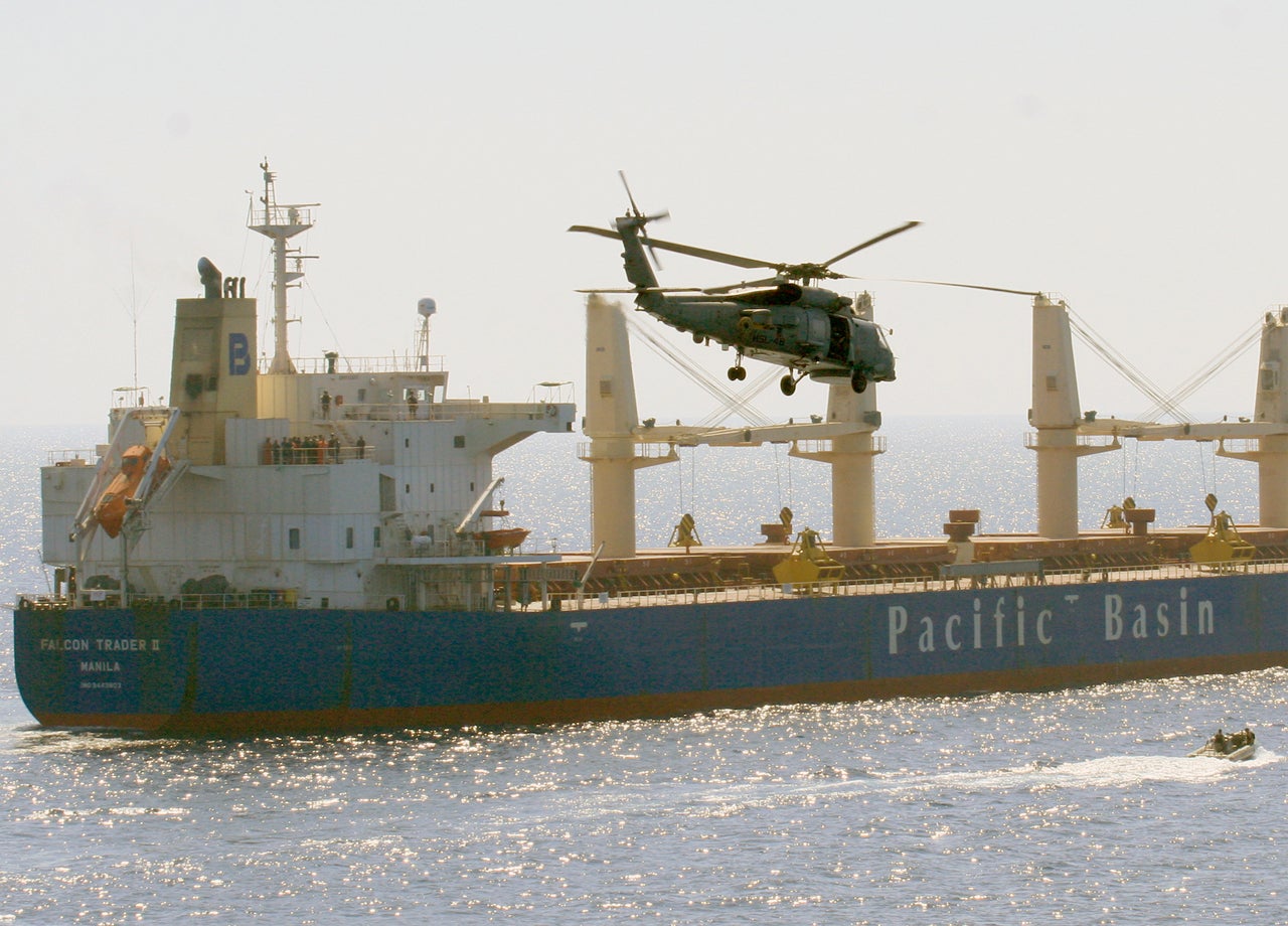 U.S. Navy foils pirate attack in Arabian Sea - CBS News