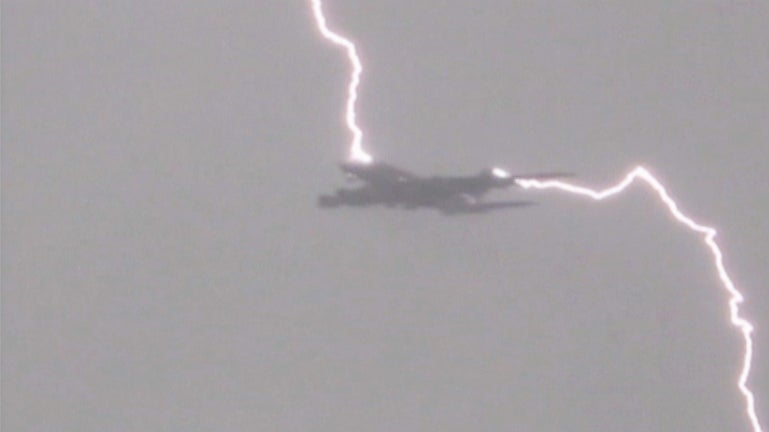 Lightning strikes one of the world's largest planes (VIDEO) - CBS News