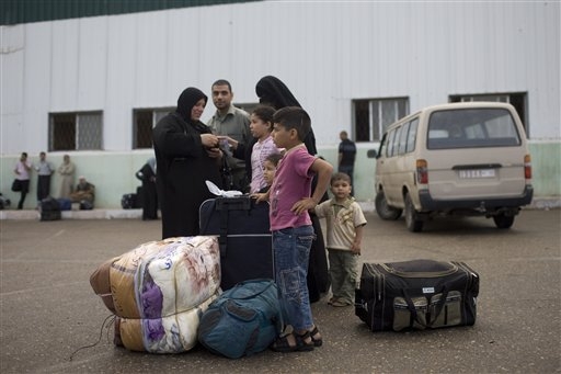 Egypt Permanently Opens Gaza Border Crossing - CBS News