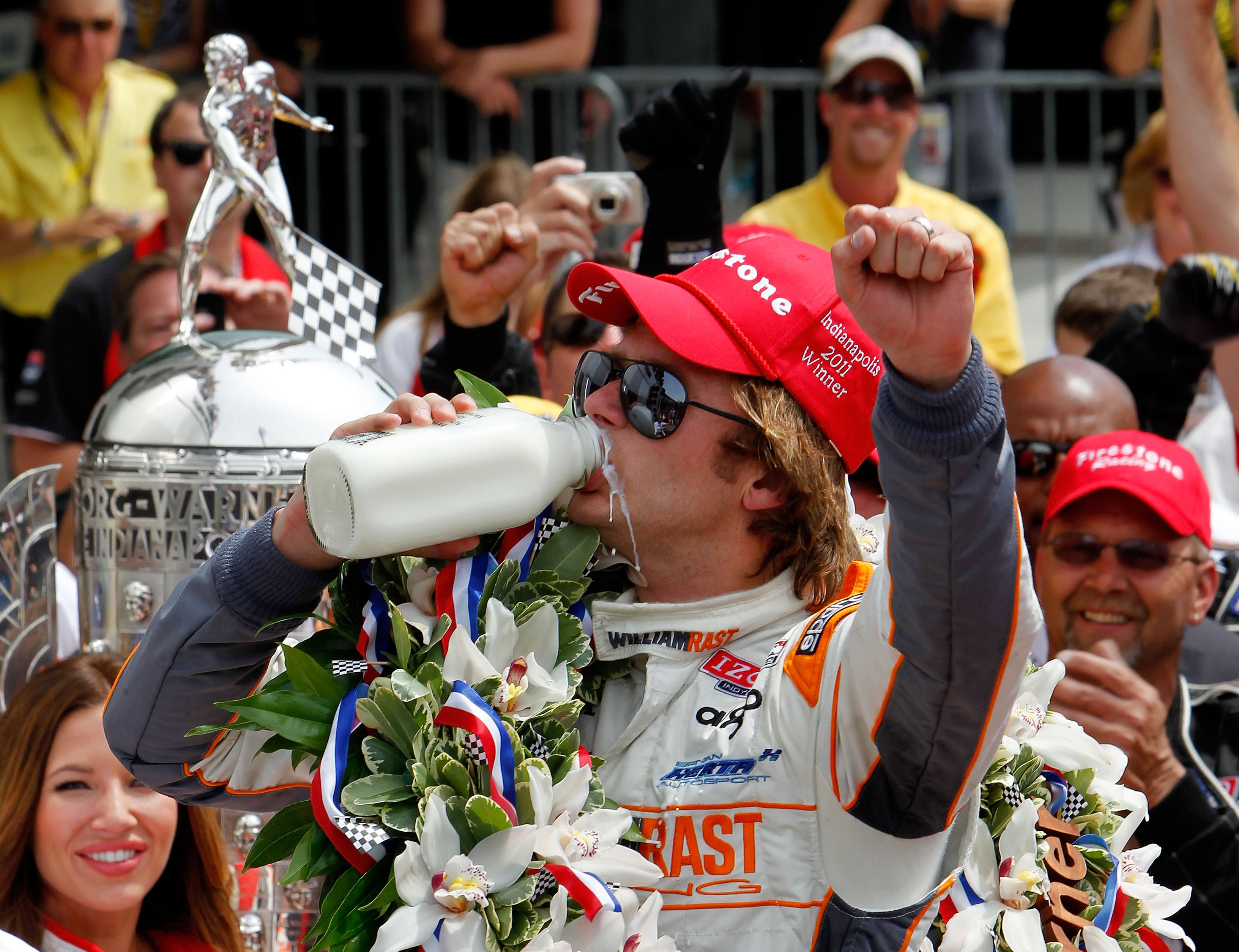 Fellow Drivers Remember Dan Wheldon Cbs News 8529