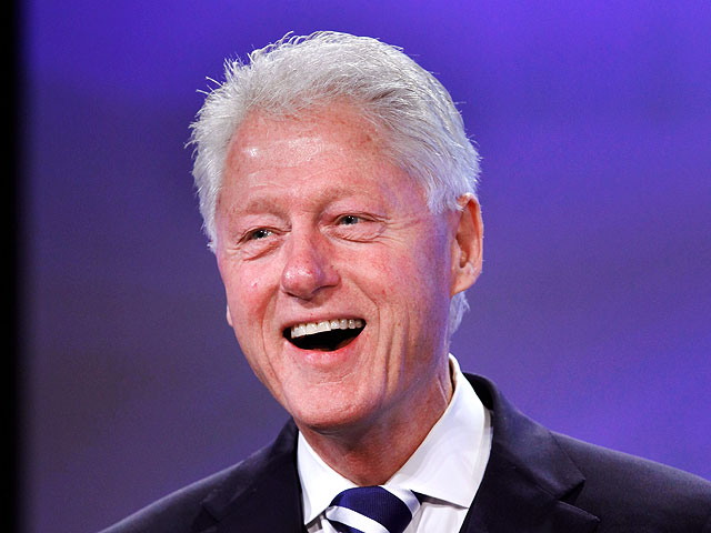 Bill Clinton partying 3 days for 65th birthday - CBS News