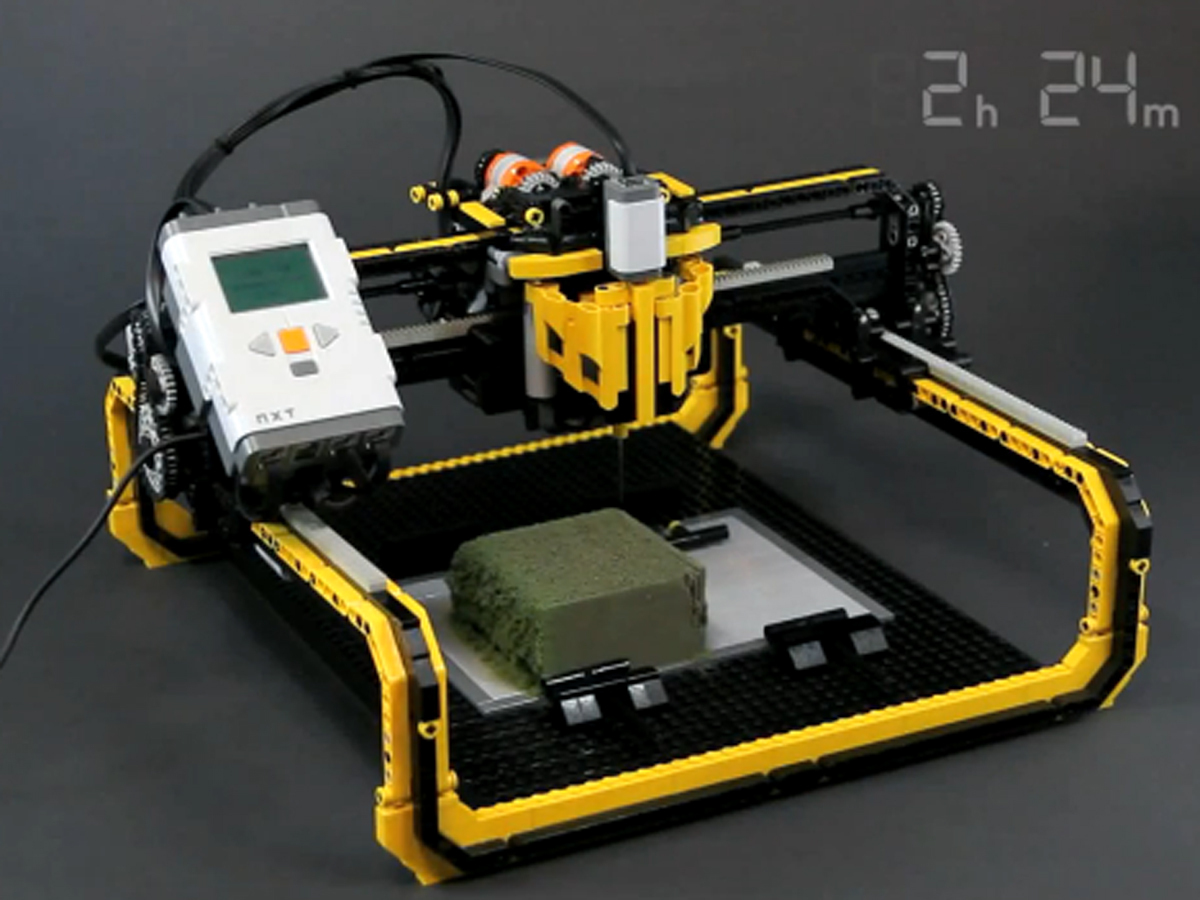 Svinde bort Sæt tabellen op Banke 3D printer made out of LEGOs is both geeky and cool - CBS News