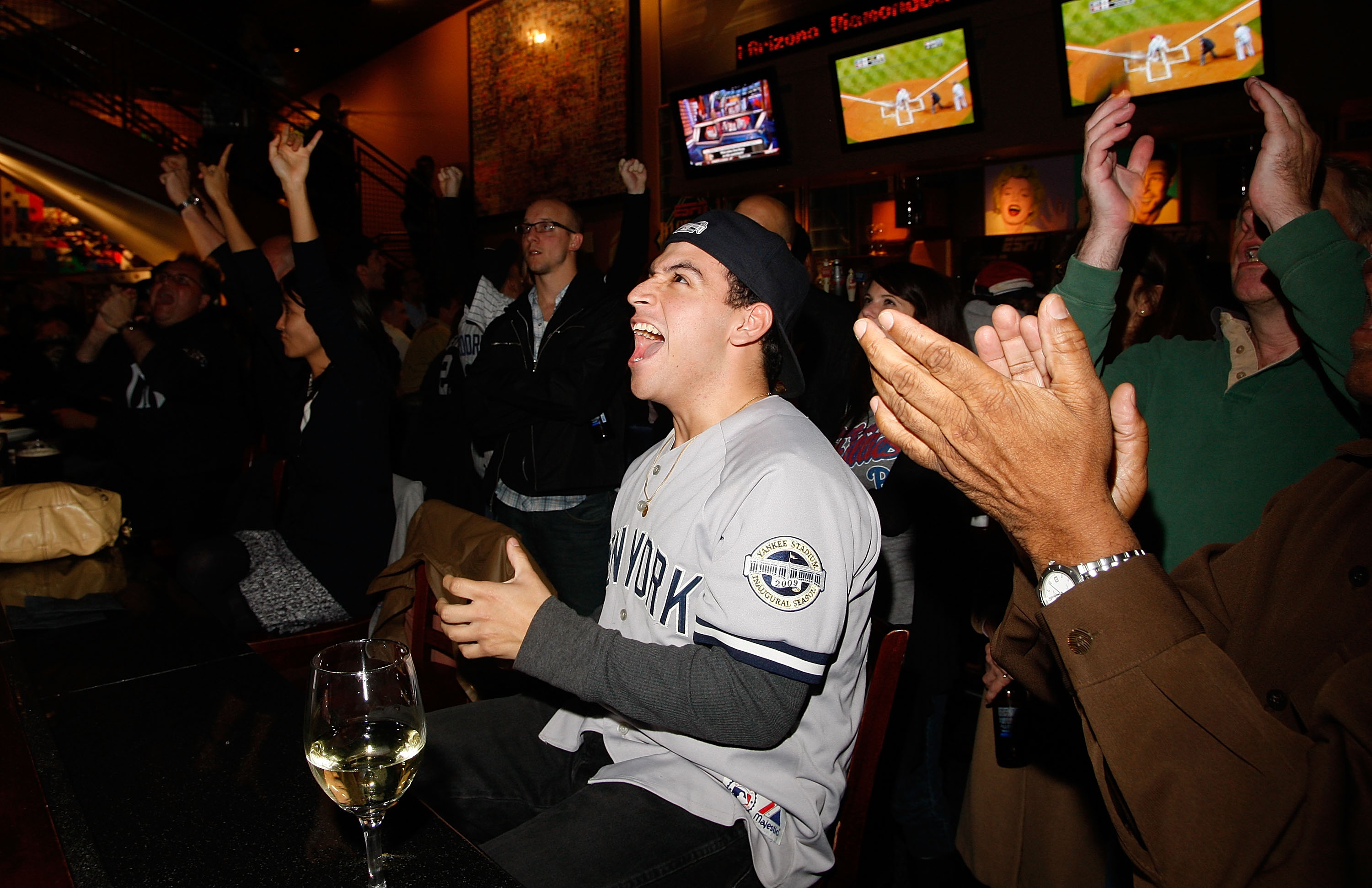 New York Yankees Fans Watch the World Series At The Dive Bar 