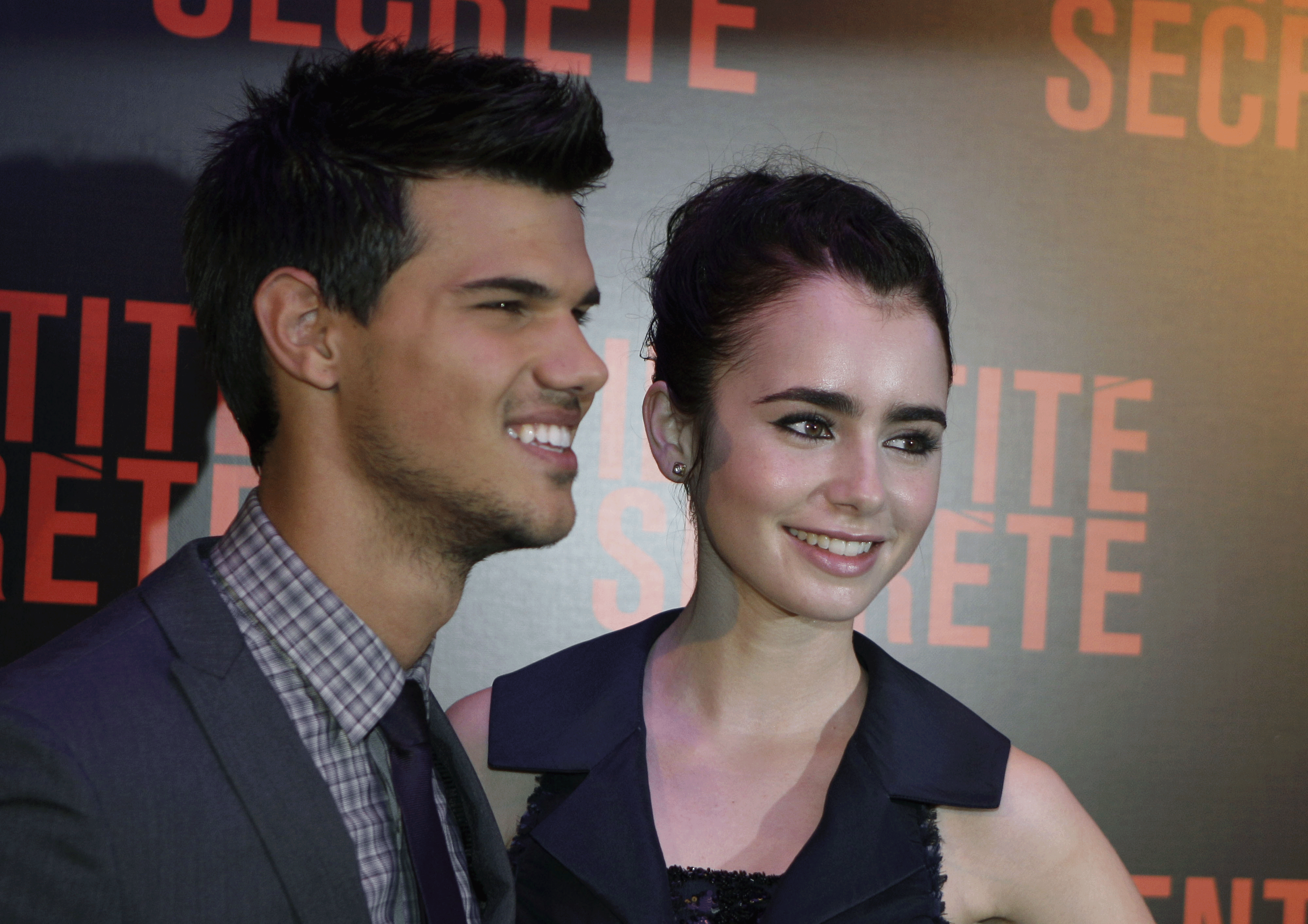 022-lautner--and--collins.gif 