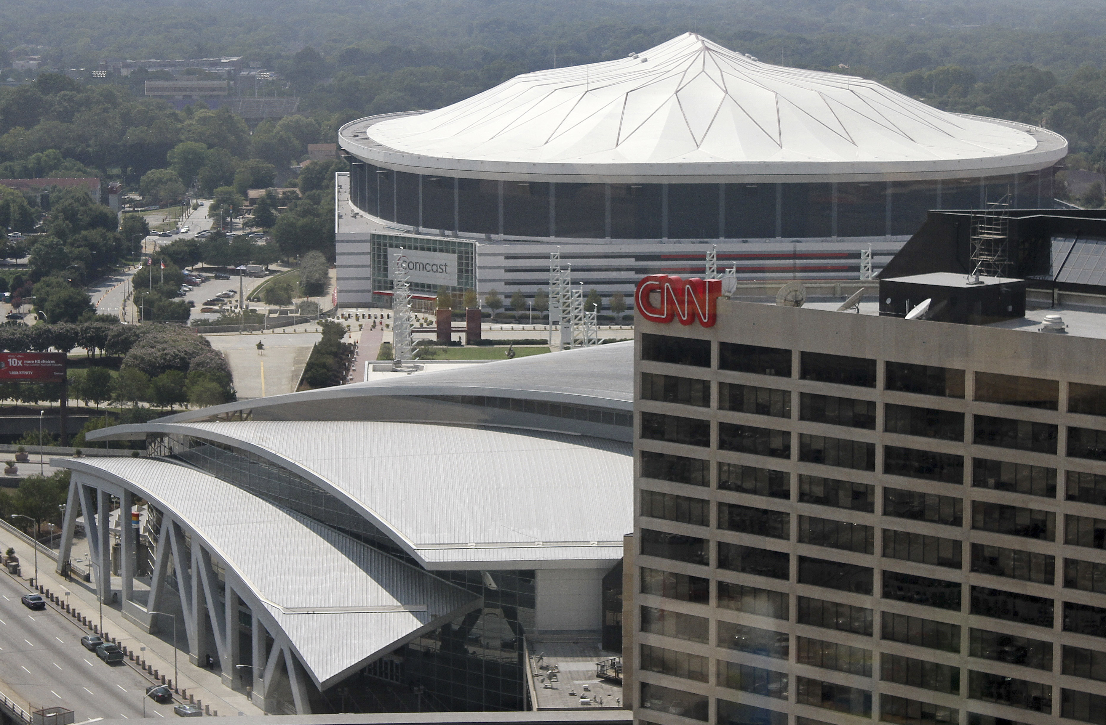 Fan falls to death at Houston Texans' Reliant Stadium