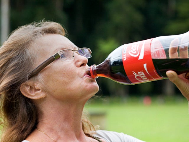 Big drink ban: Americans drink MORE soda when forced to buy smaller cups,  claim researchers