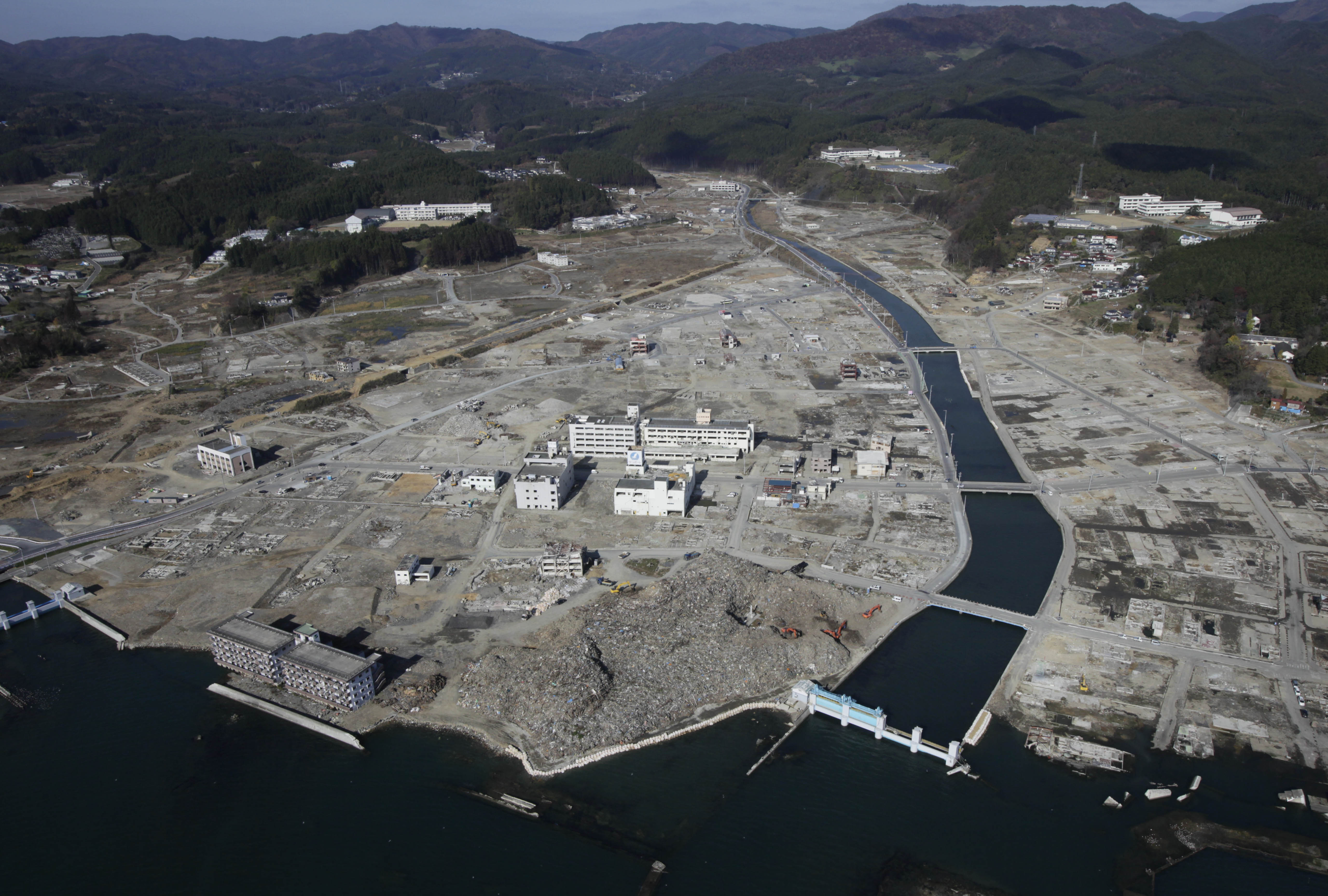 Sobering Aerial View Of Japans Tsunami Zone Cbs News