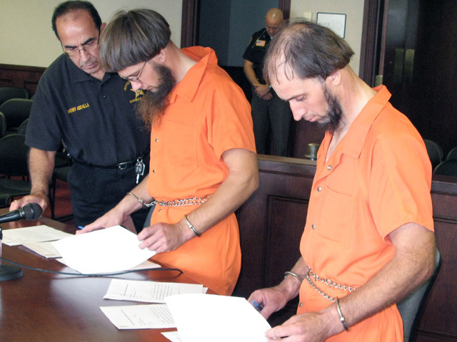 12 Indicted In Ohio Amish Beard Cutting Attacks Cbs News 