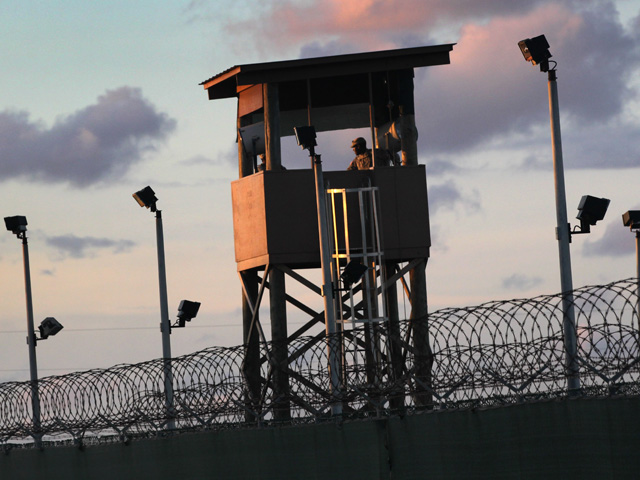 5 Gitmo detainees agree to transfer to Qatar - CBS News