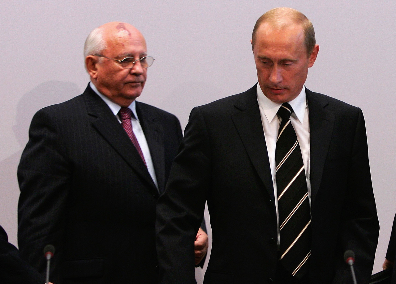 Vladimir Putin and Mikhail Gorbachev's competing visions for Russia's  future ultimately saw the two men turn on each other - ABC News