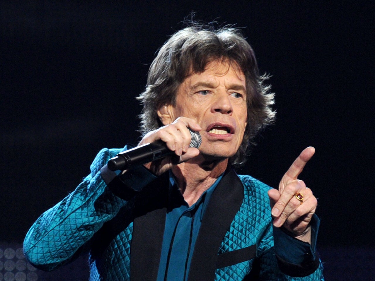 Mick Jagger to host season finale of "Saturday Night Live" CBS News