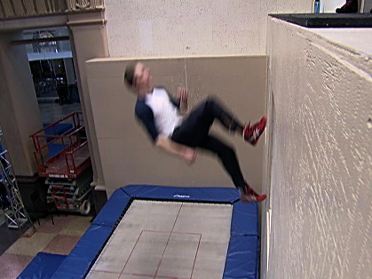 Paard contant geld Ik heb een Engelse les Wall trampoline: The newest extreme sport? - CBS News