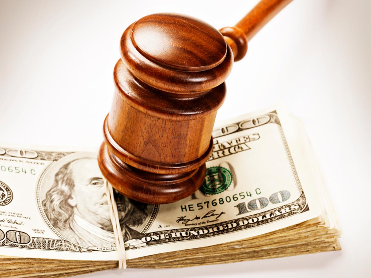 Feds 9 sold worthless stocks in massive scheme CBS News