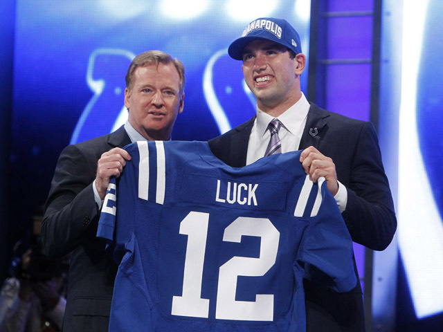 Who is having the better season, Peyton Manning or Andrew Luck? - Los  Angeles Times