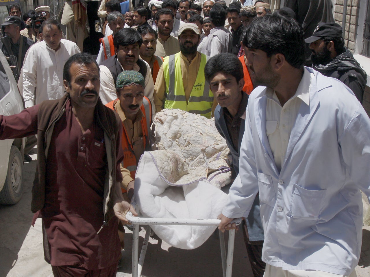 British Red Cross worker murdered in Pakistan - CBS News