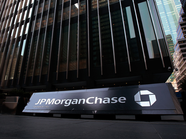 JPMorgan chief investment officer leaving - CBS News