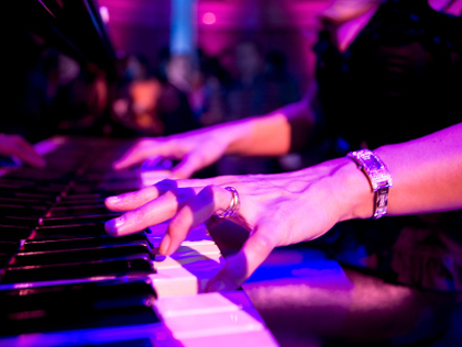 Nightlife &amp; Music Piano Bars 