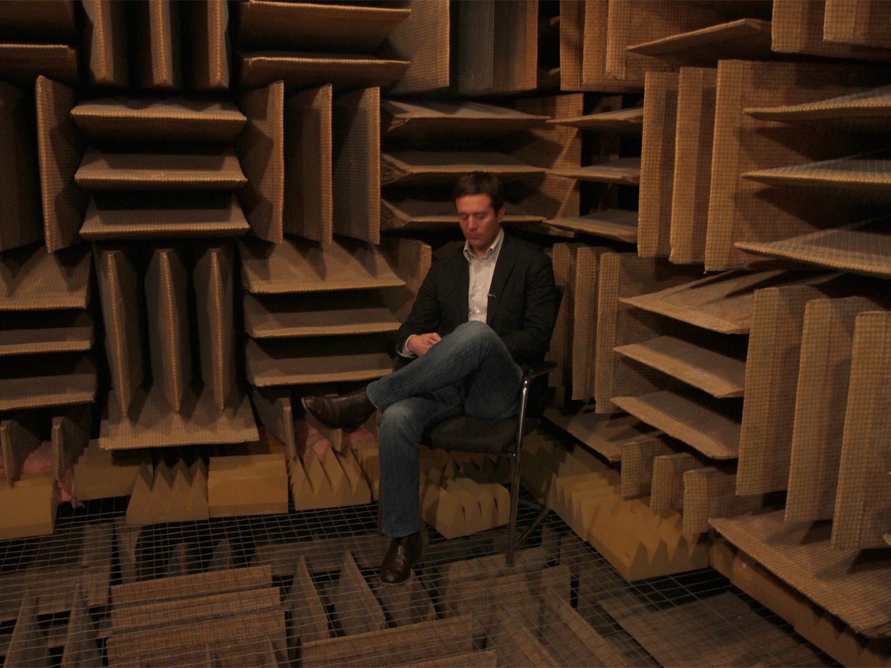 Preview Inside the world's quietest room CBS News