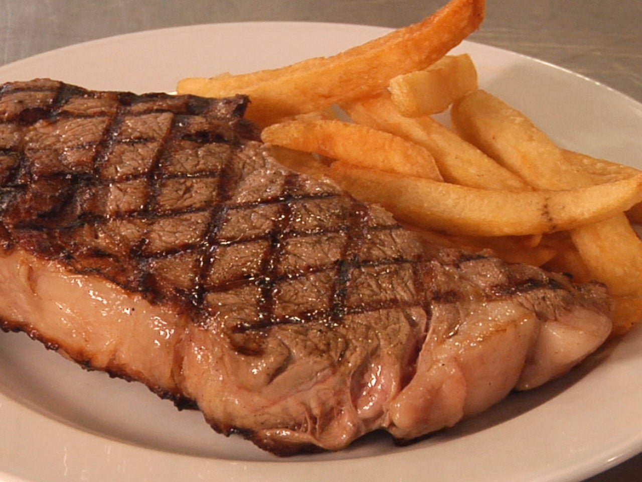 Father's Day Make a great grilled steak indoors CBS News