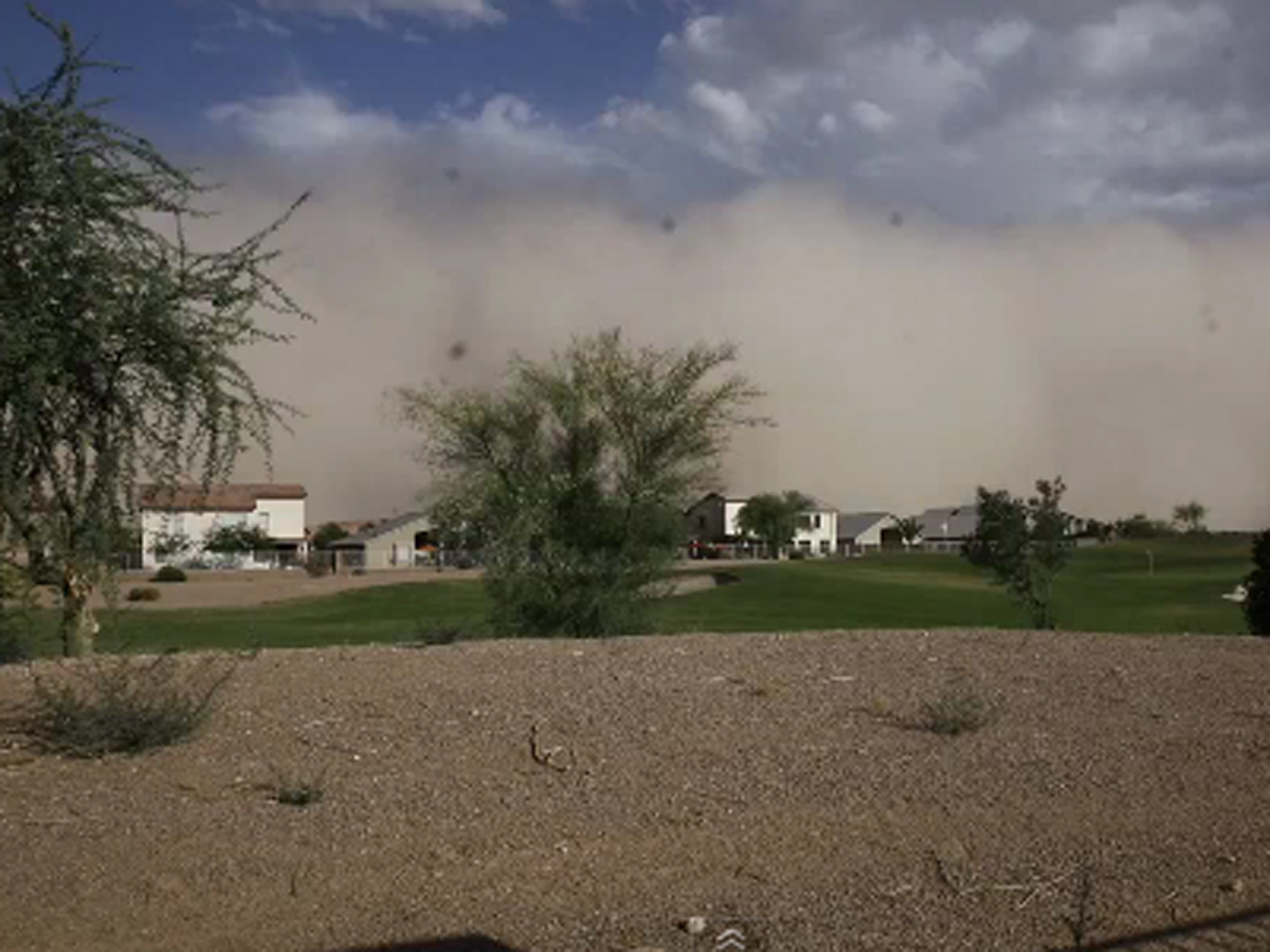 Timelapse video shows haboob (intense duststorm) hit Phoenix CBS News