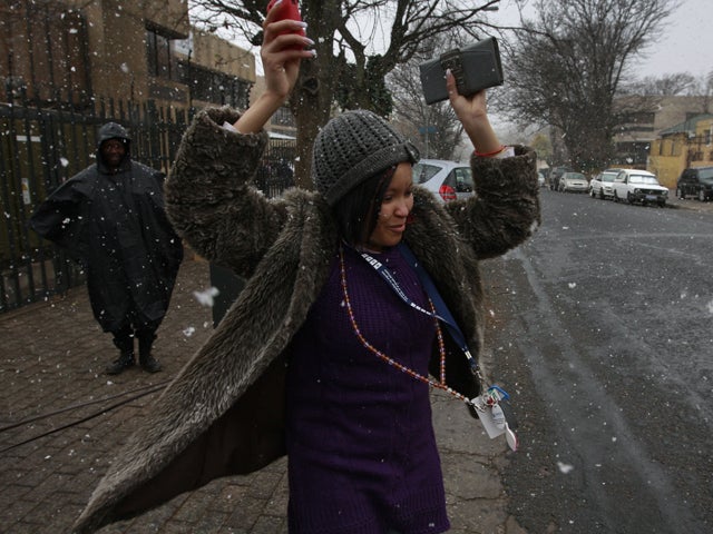 rare-snowfall-stuns-much-of-south-africa-cbs-news