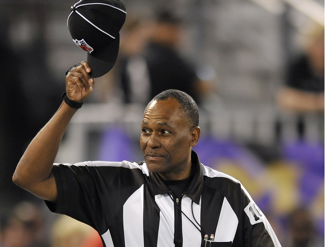 NFL, referees finalize deal to end lockout, officials will be on