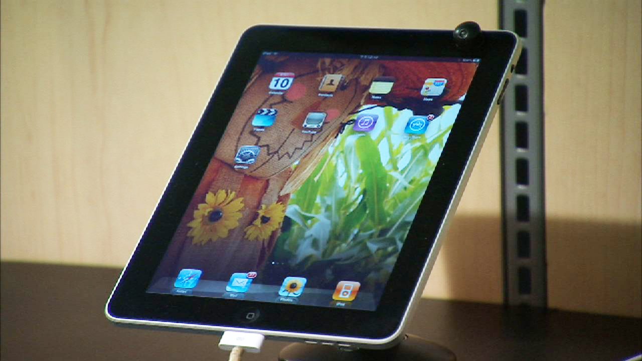 Apple iPad Mini rumors: Supply shortage, scratch-prone cases - CBS News