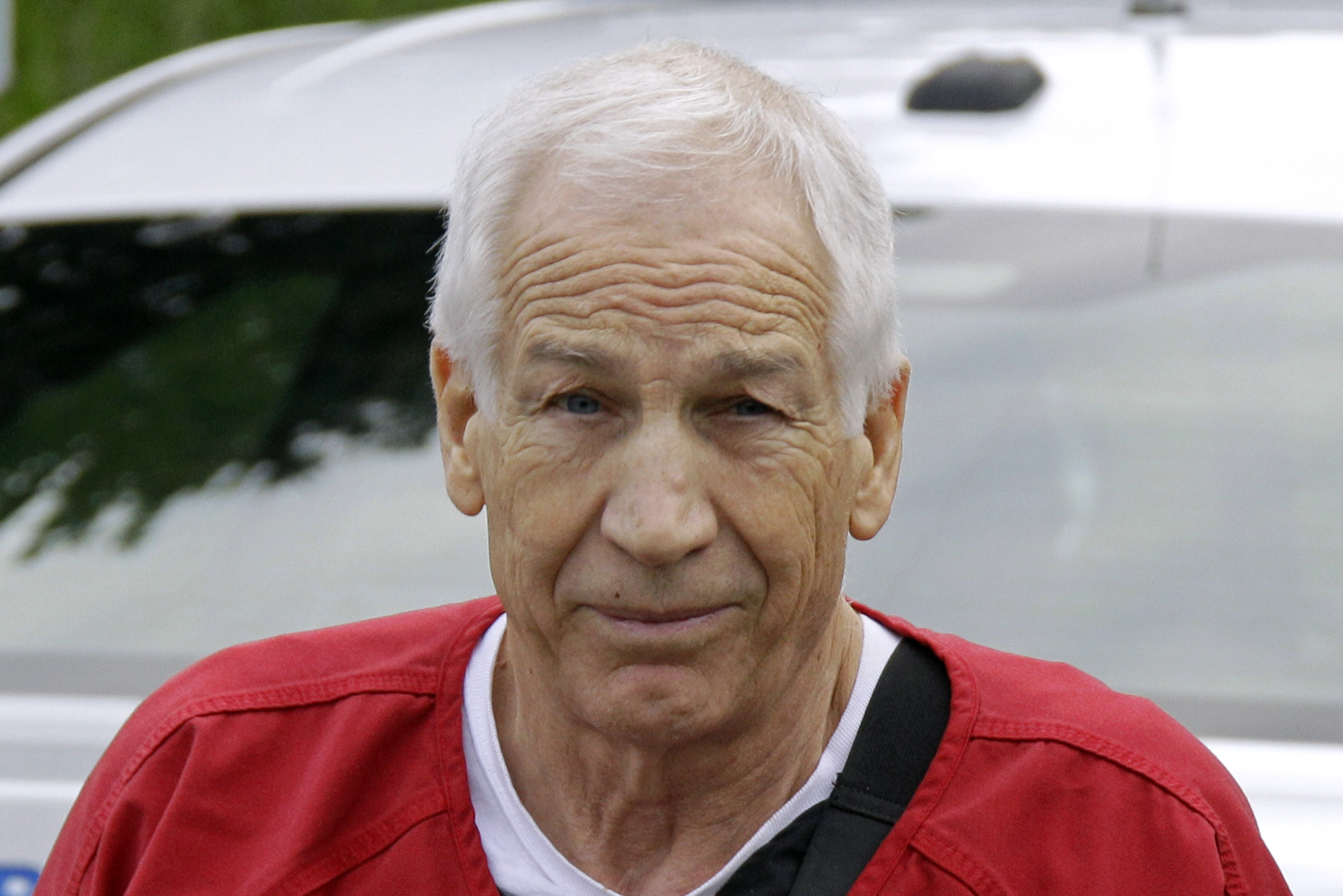 Jerry Sandusky Sentenced: Former Penn State assistant football coach gets  30 to 60 years in prison - CBS News