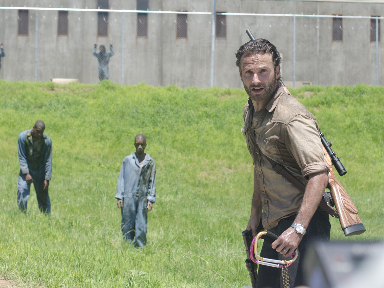 historie Udråbstegn let at håndtere The Walking Dead" season premiere: Prison or sanctuary? - CBS News