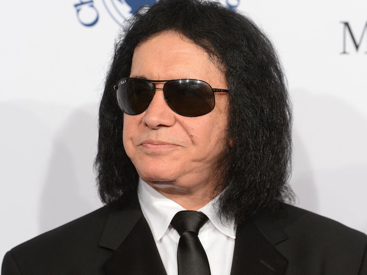 Kiss rocker Gene Simmons' home searched by police - CBS News