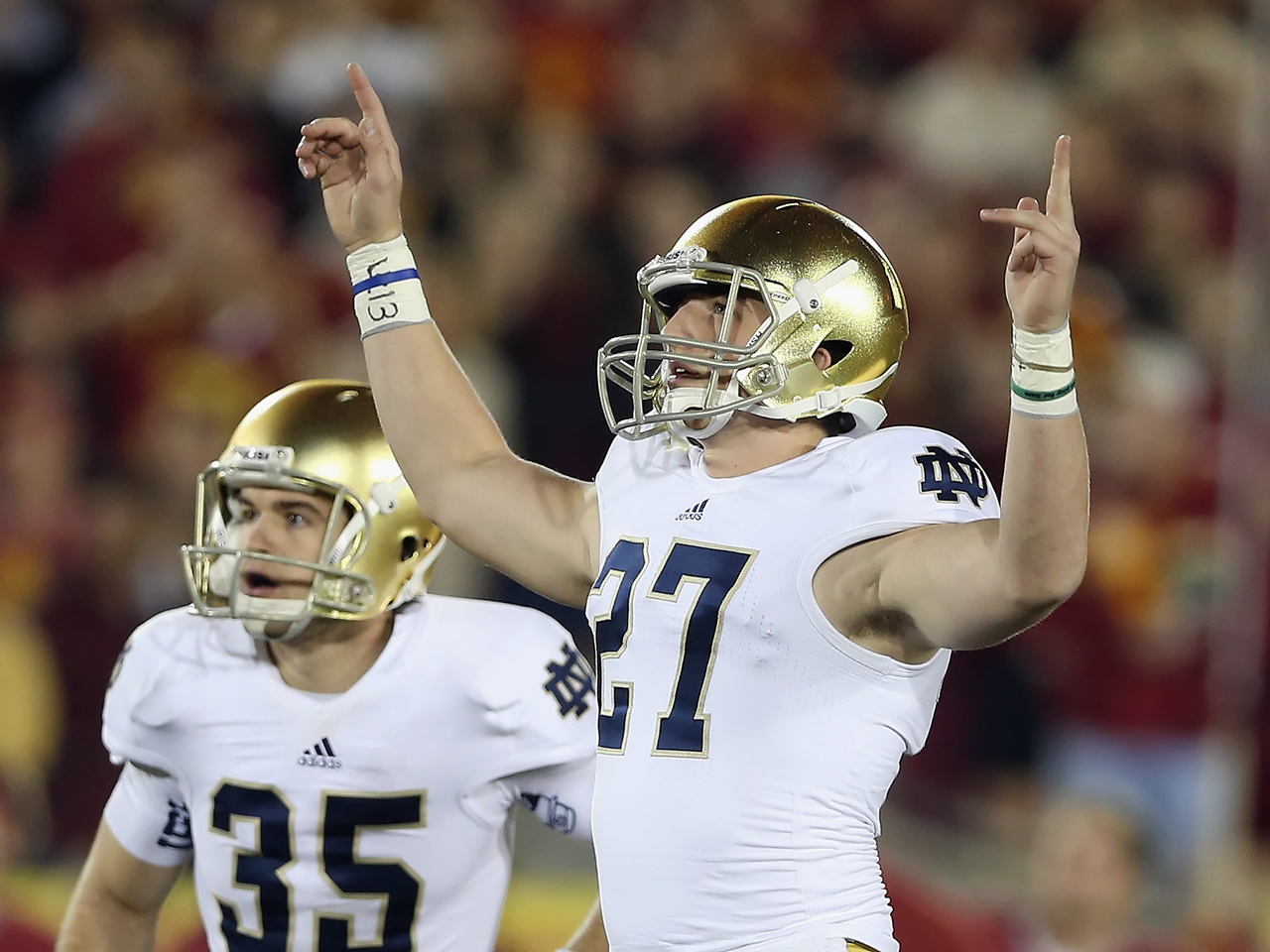 Notre Dame Still No. 1 In AP Rankings - CBS News