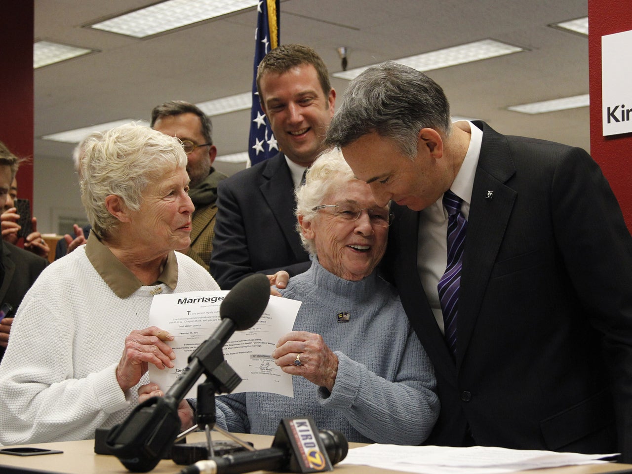 Gay couples get marriage licenses in Washington state CBS News