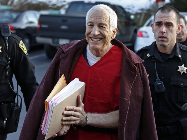 Jerry Sandusky's lawyers argue for new trial - CBS News