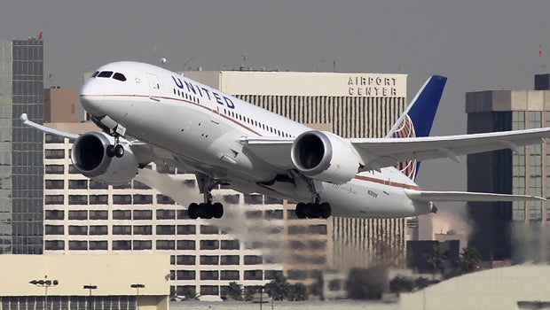 United Airlines Denver Tokyo Route Delayed Further By Boeing 787 Dreamliner Cbs News