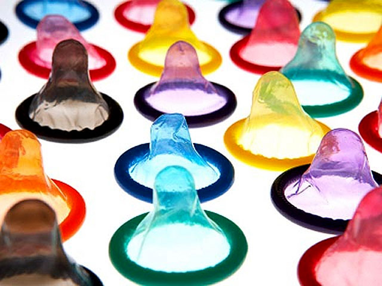 Condoms dont diminish sexual pleasure, survey says