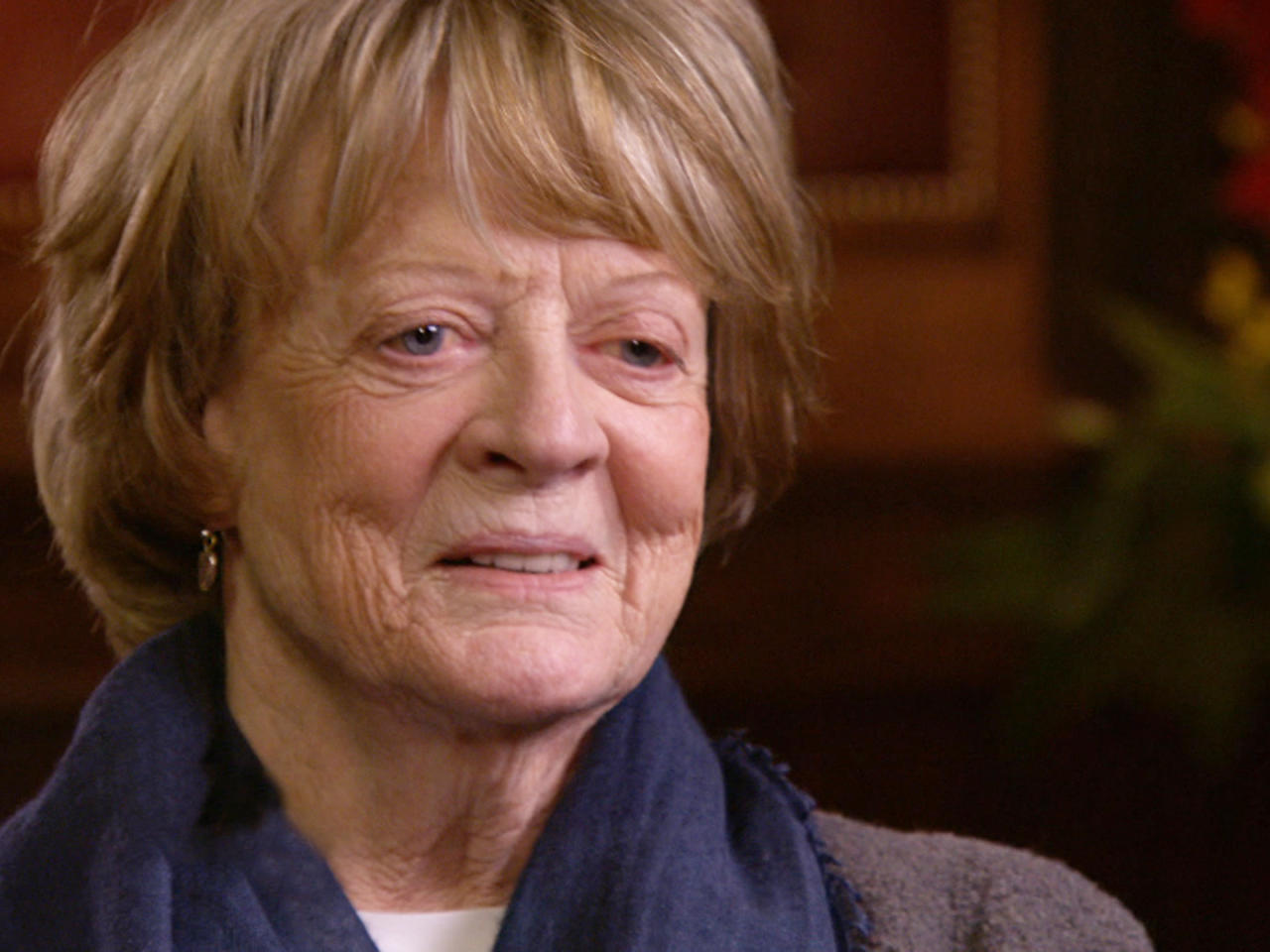 "Downton Abbey" Fame Spotlights Maggie Smith - CBS News