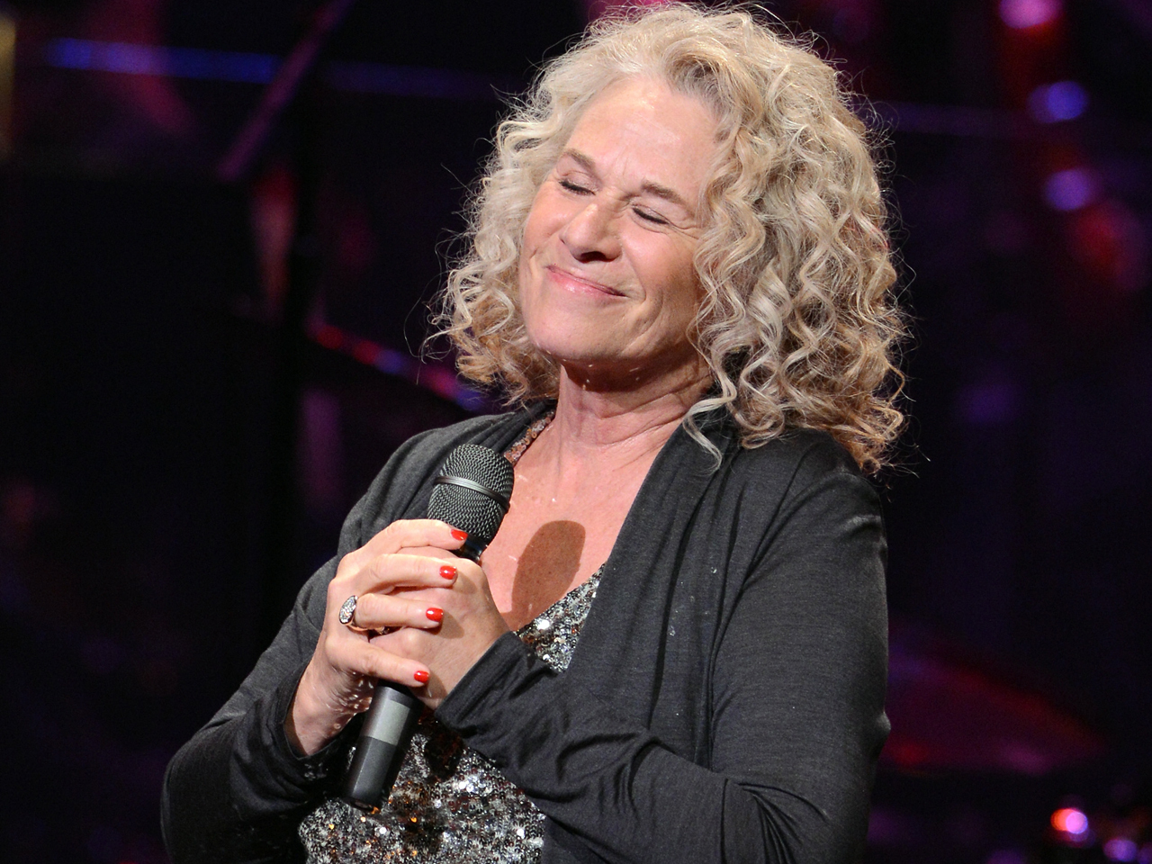 Carole King musical eyes Broadway stage - CBS News